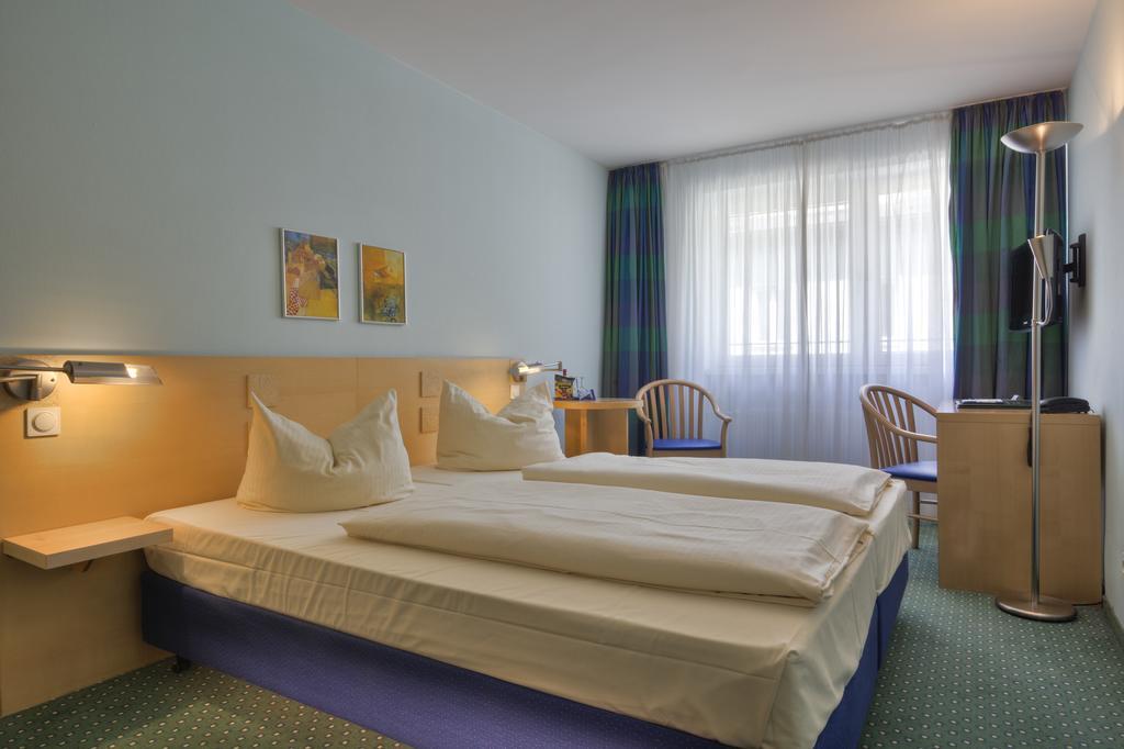 Hotel Konigswache มิวนิก ภายนอก รูปภาพ